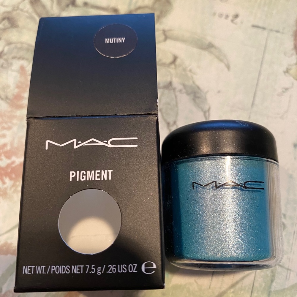 MAC COSMETICS MUTINY Blue PIGMENT BNIB VERY RARE